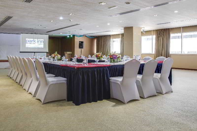 Appart hôtel Mena Albarsha At The Mall